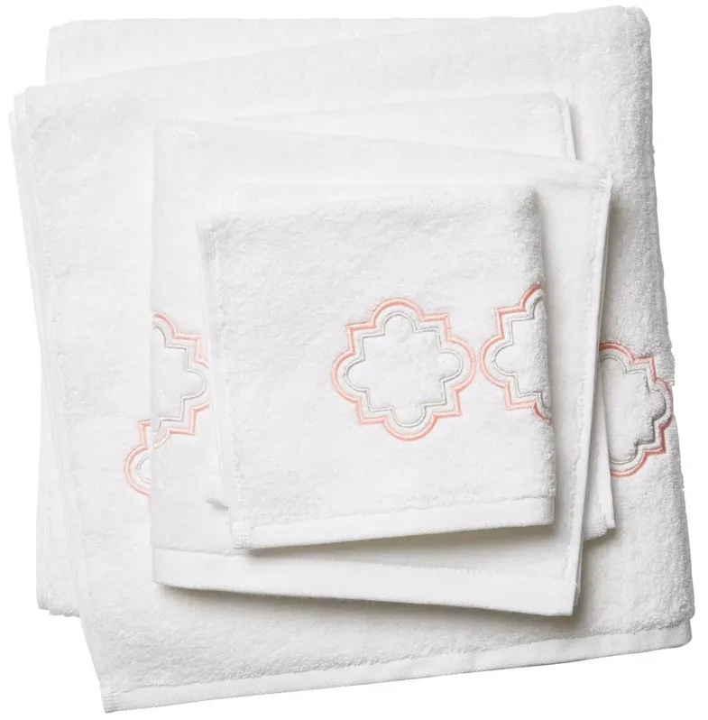 3-Pc Quatrefoil Towel Set, White/Pink