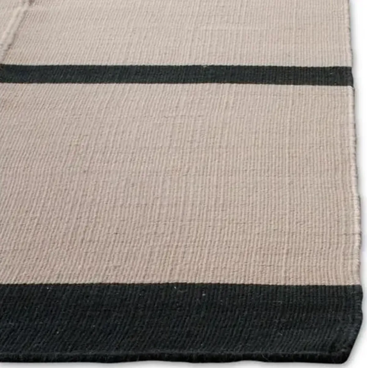 Fowler Flat-Weave Rug - Beige/Black - Beige