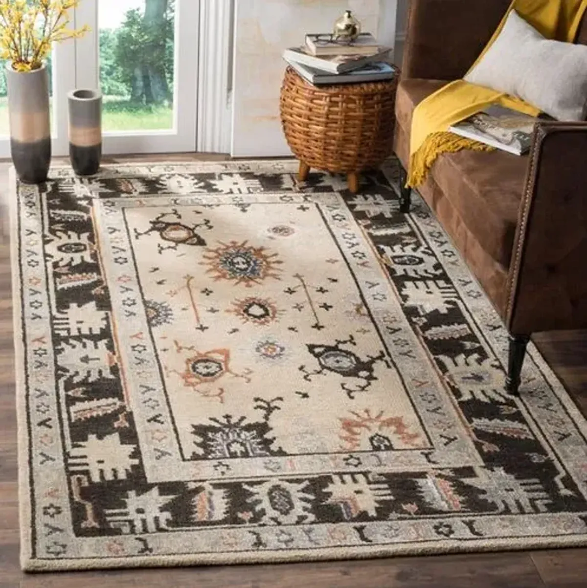 Cannons Rug - Beige/Charcoal - Beige