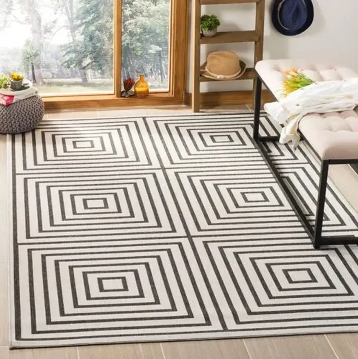 Arkin Rug - Ivory/Charcoal - Black - Black