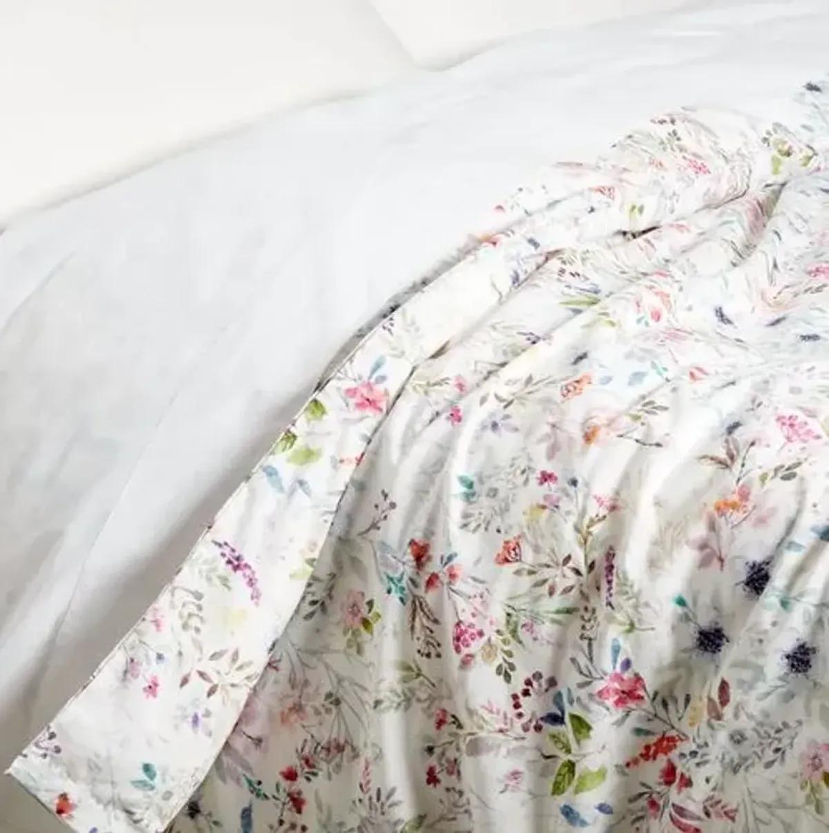 Chloe Duvet Cover - Peacock Alley - White