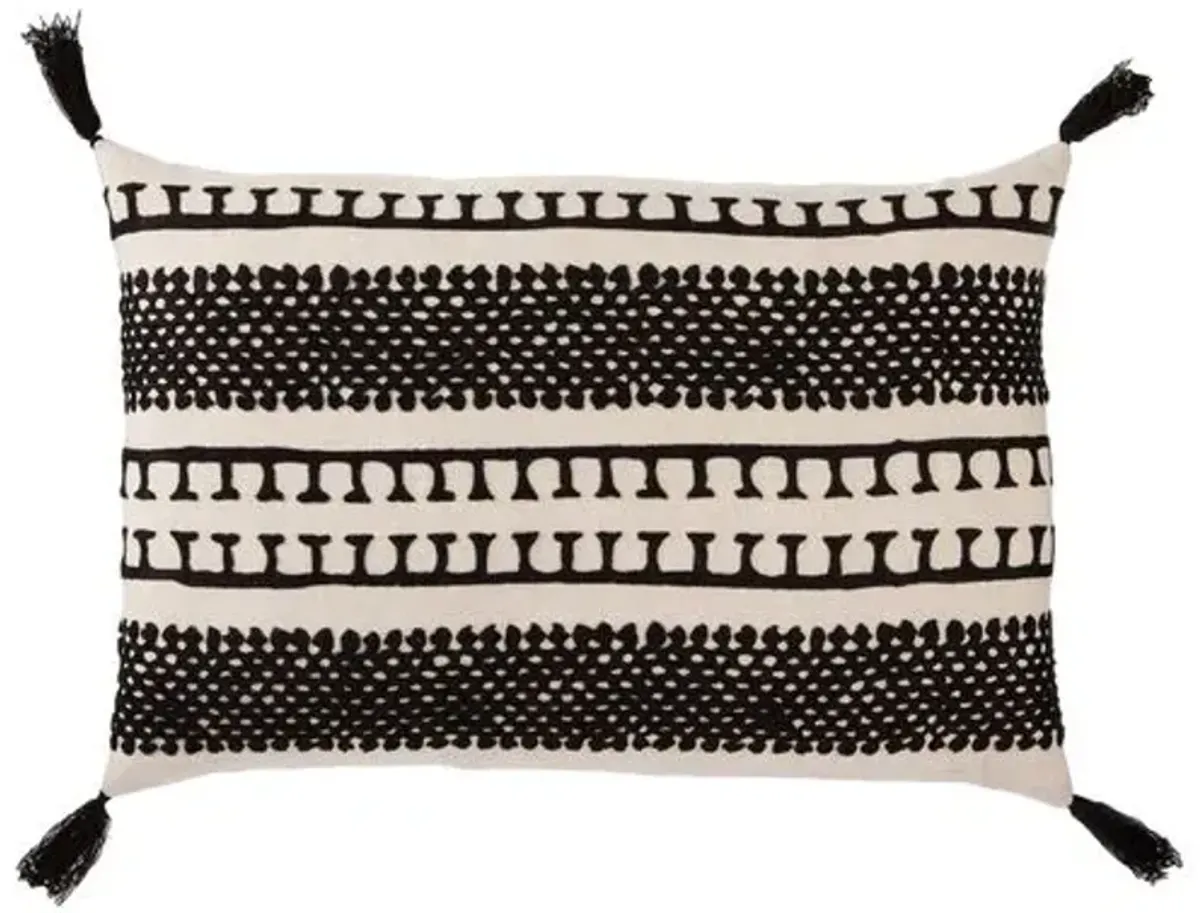 Laffa 16x24 Lumbar Pillow - Cream/Black