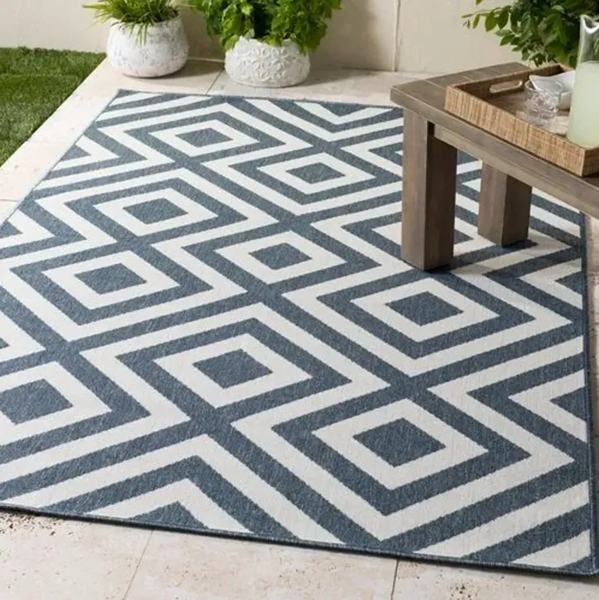 Ashley Outdoor Rug - Charcoal/White - Gray - Gray