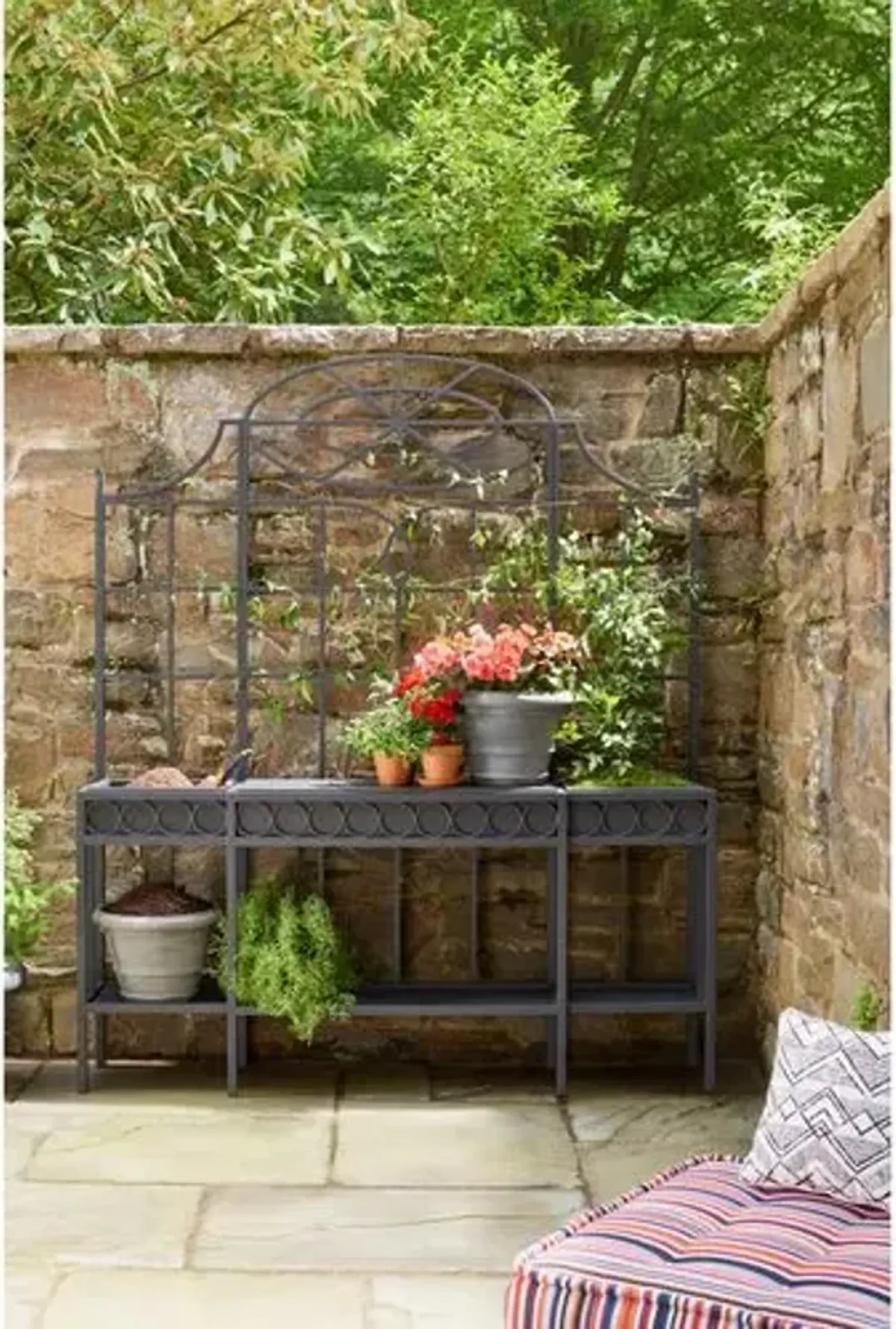 Winterthur Estate Trellis - Black - Lane Venture