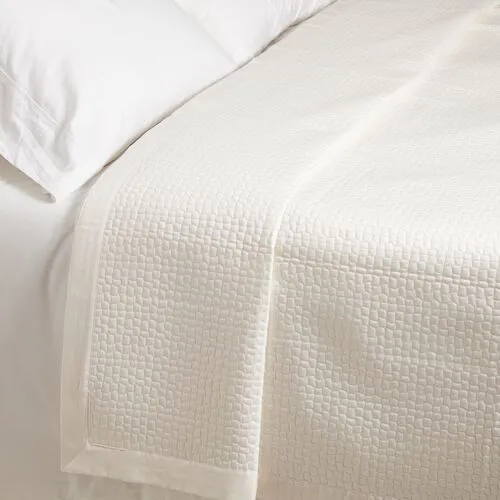 Hamilton Coverlet - Peacock Alley - White