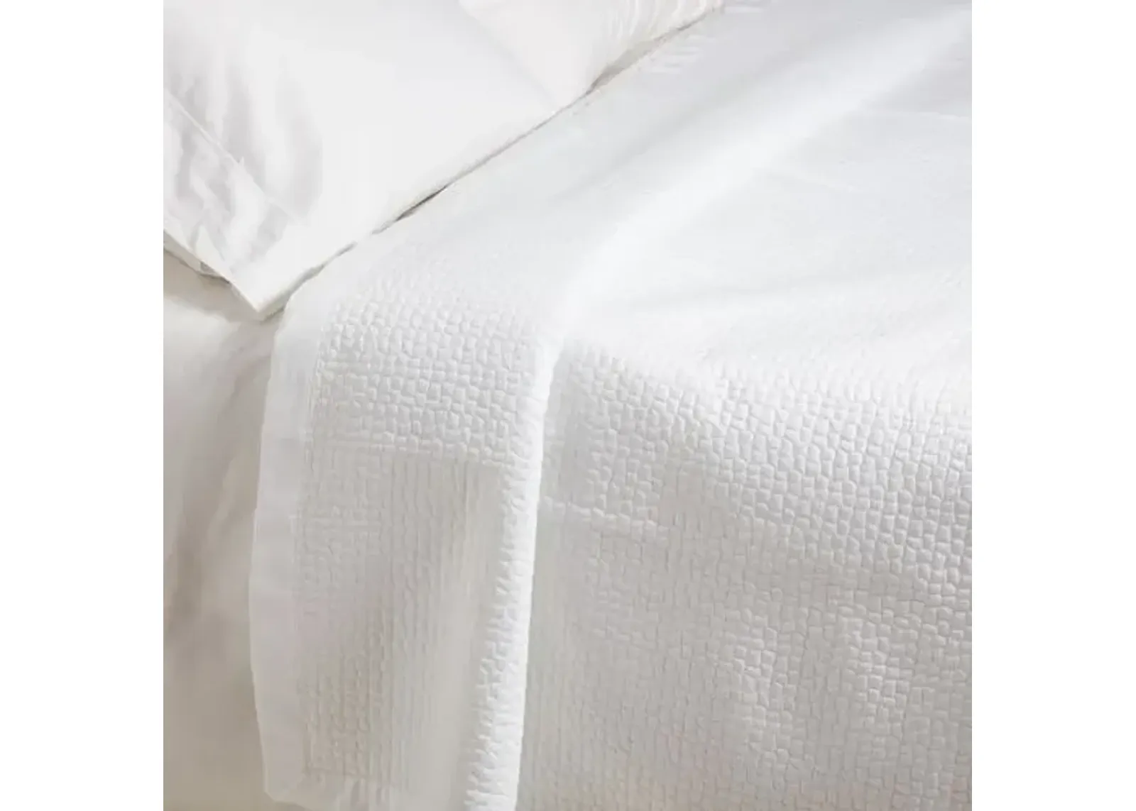 Hamilton Coverlet - Peacock Alley - White