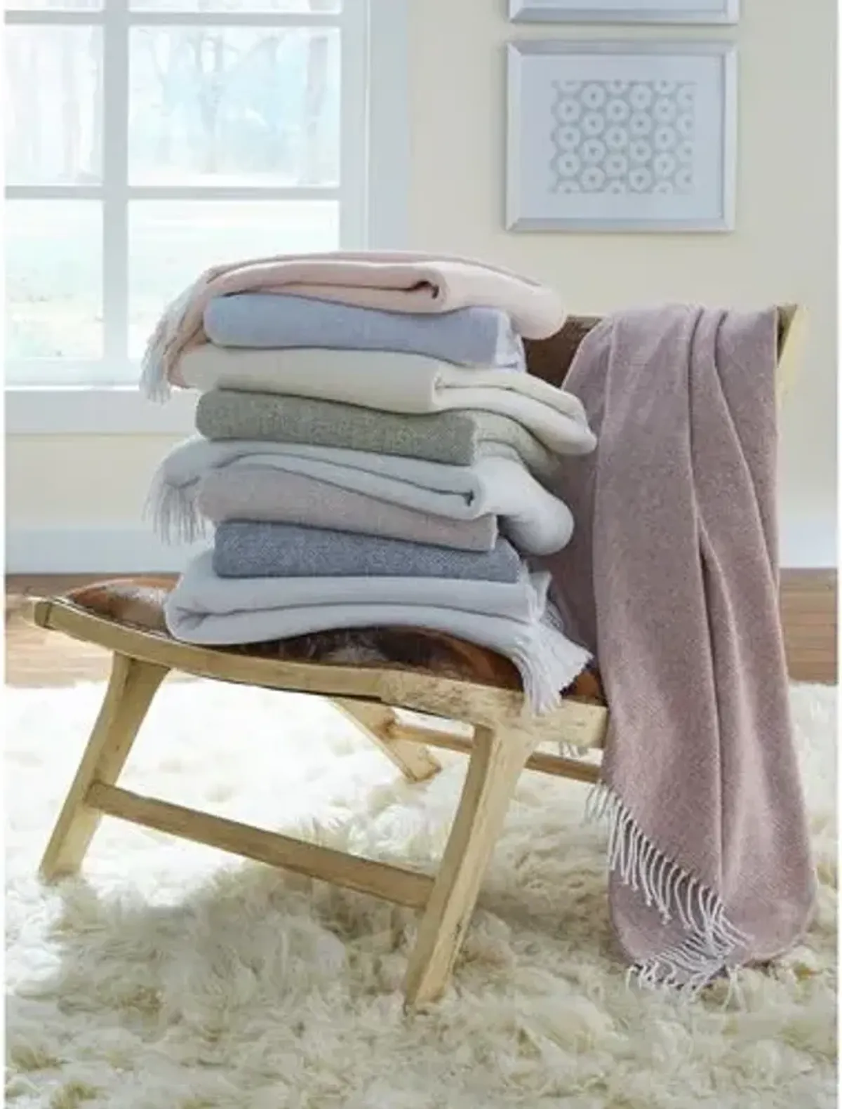 Terzo Throw - SFERRA - Beige - Lightweight, Soft, Warm, Fringed