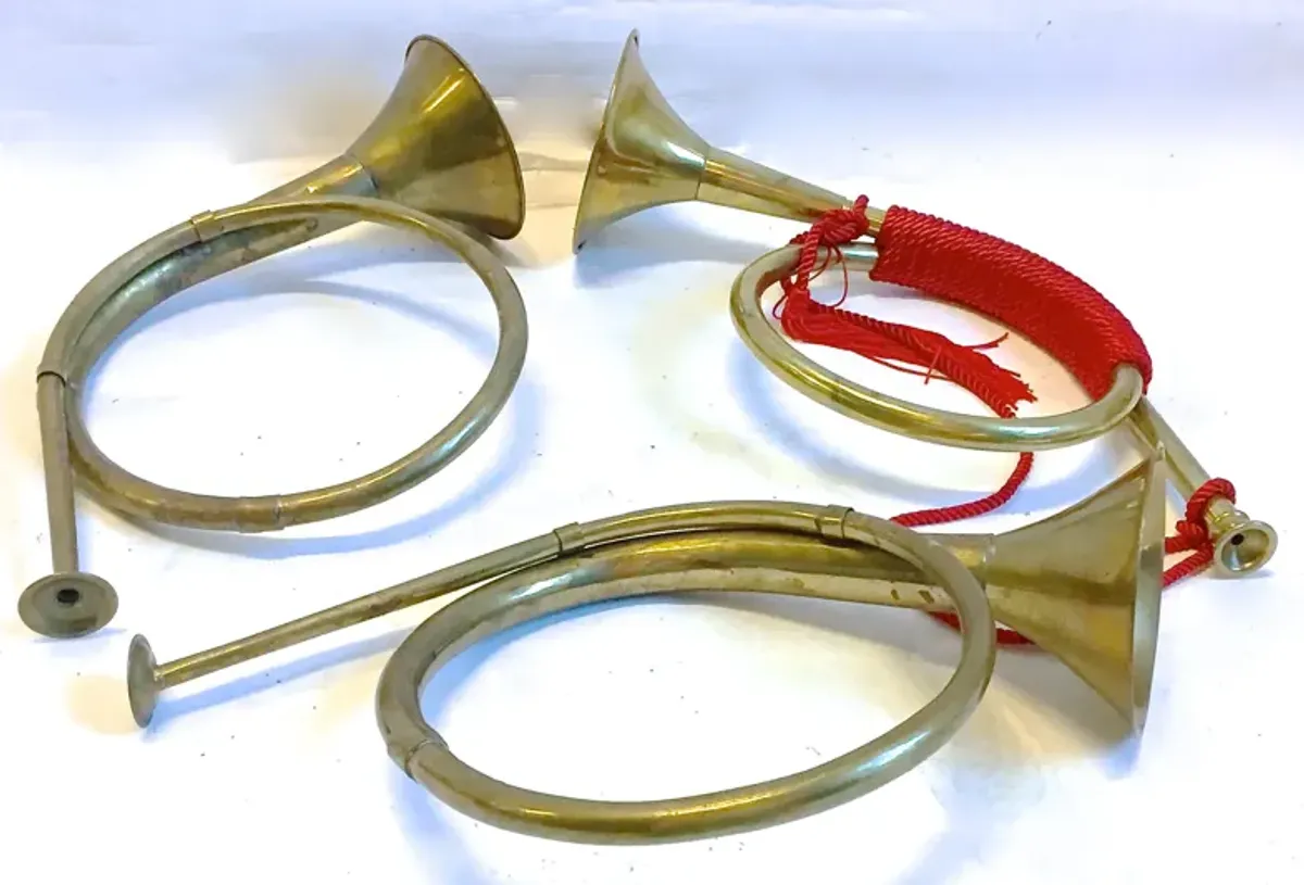 Decorative Brass Hunting Horns - Set of 3 - Vermilion Designs - Gold