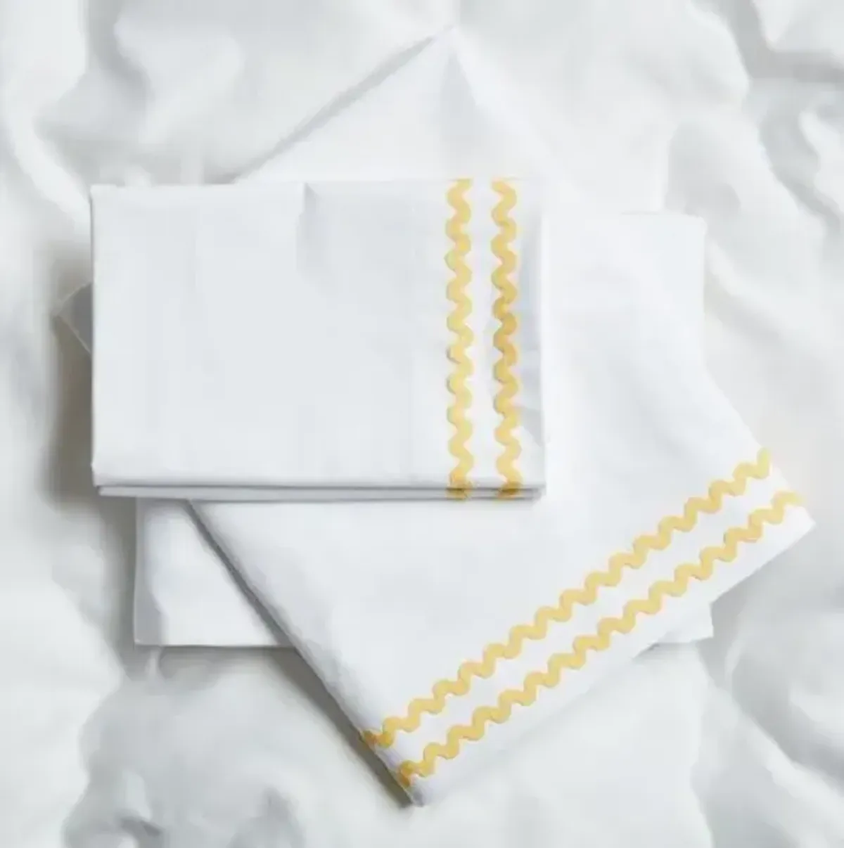 April Sheet Set - Yellow, 300 Thread Count, Egyptian Cotton Sateen, Soft and Luxurious