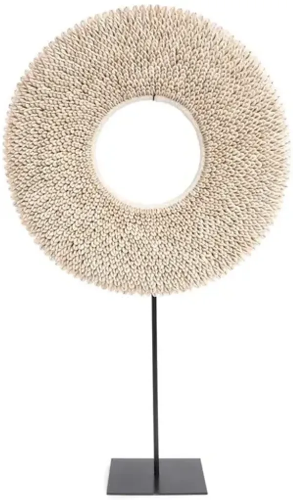 16" Cowry Shell Small Necklace on Stand, Natural