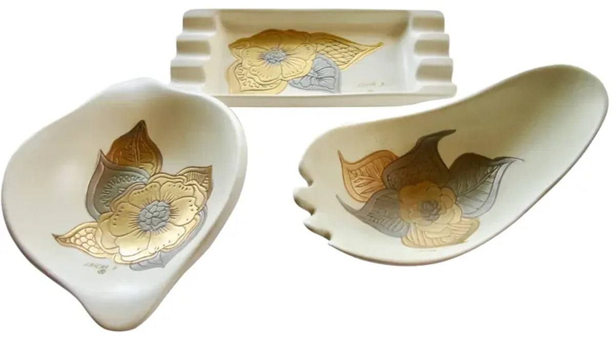 Sascha Brastoff Camellia Trays Set of 3 - The Emporium Ltd. - White