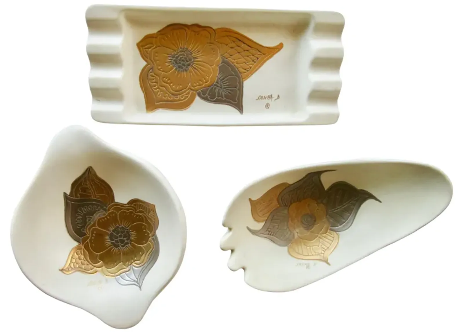 Sascha Brastoff Camellia Trays Set of 3 - The Emporium Ltd. - White