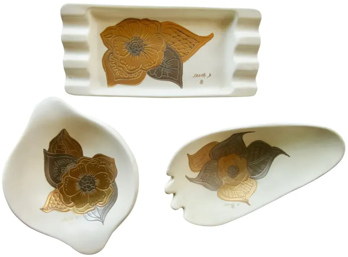 Sascha Brastoff Camellia Trays Set of 3 - The Emporium Ltd. - White