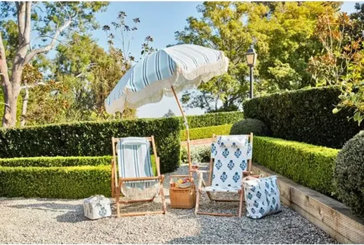 Quincy Beach Premium Umbrella - Blue/White Stripe