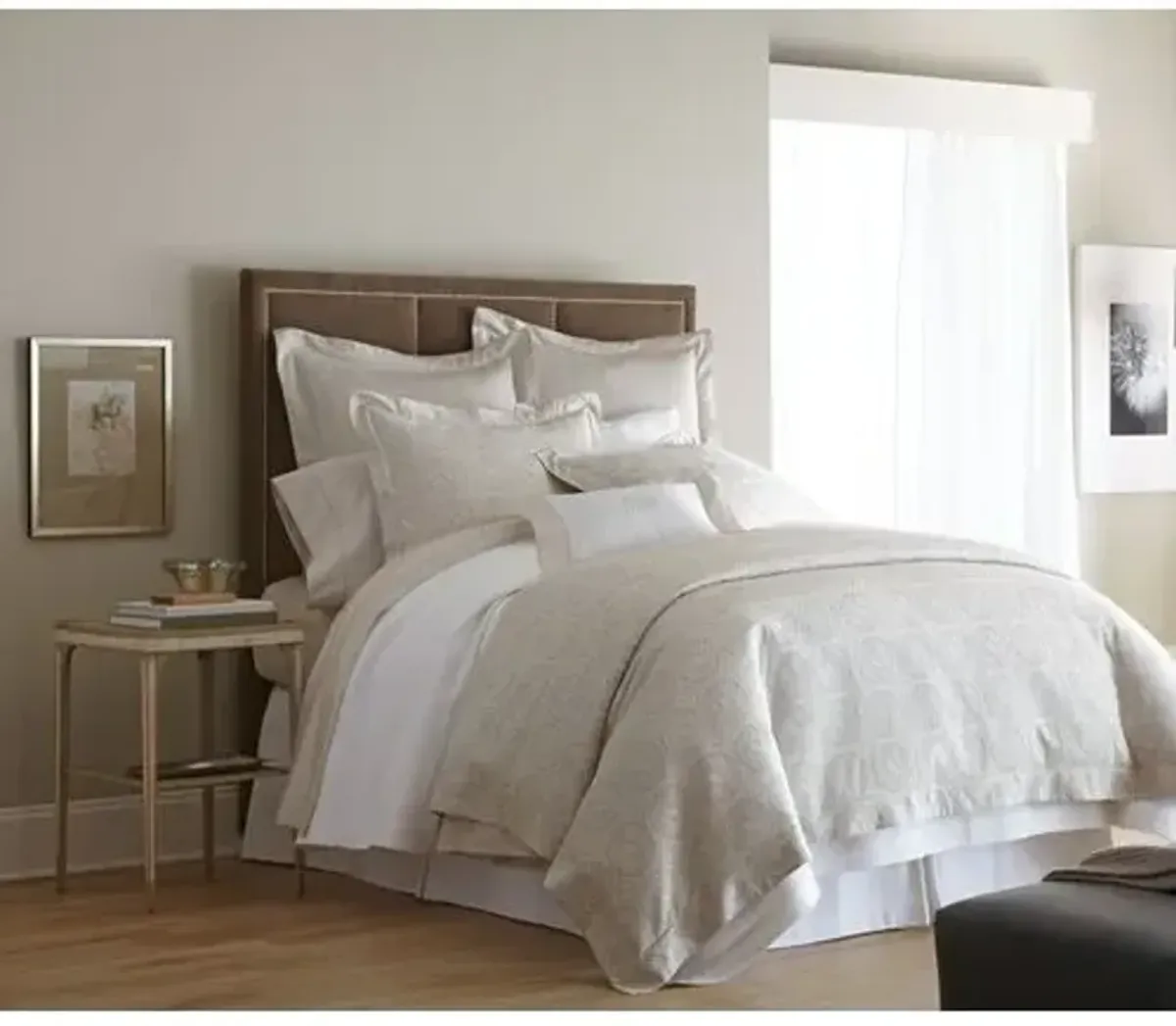 Vienna Coverlet - Peacock Alley - Ivory