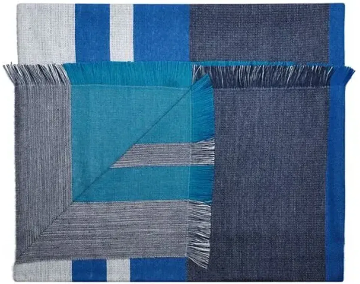 Alpaca-Blend Reversible Throw - Blue Nile - Shupaca - Hypoallergenic, Alpaca Wool, Fringed