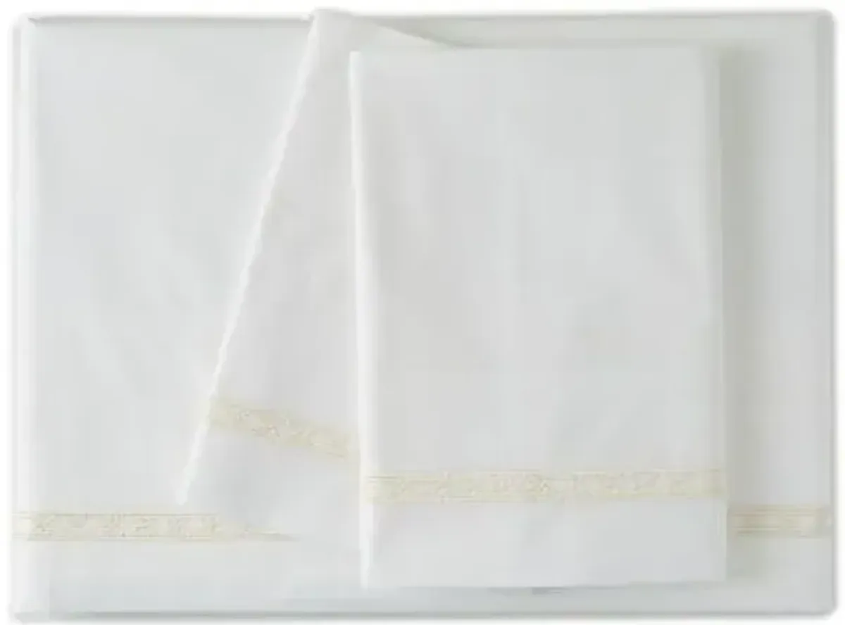 Dace Sheet Set - Ivory, 300 Thread Count, Egyptian Cotton Sateen, Soft and Luxurious