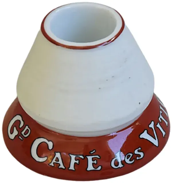 Cafe Des Viticulteurs Match Striker - Red
