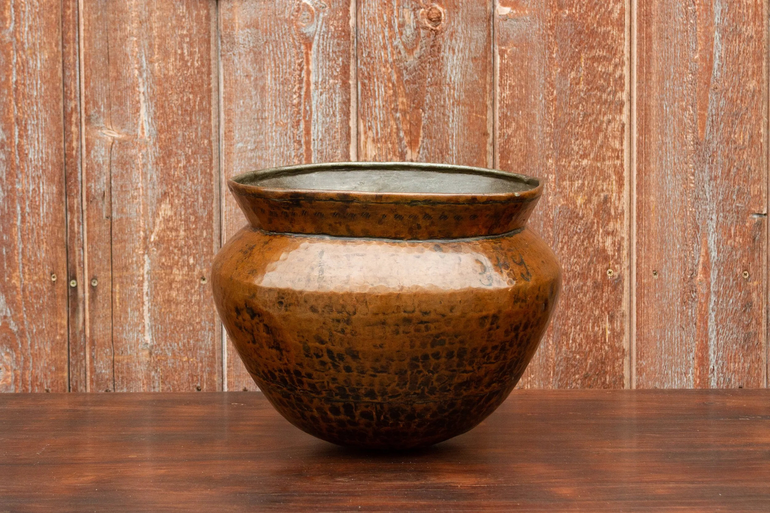 Antique English Copper Outdoor Pot - de-cor - Handcrafted - Brown