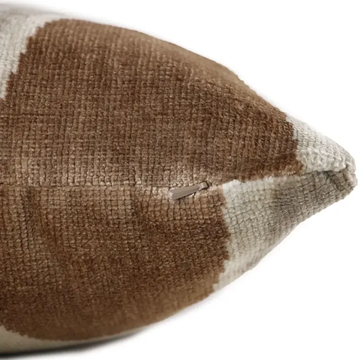Harlow 22x22 Pillow, Umber Velvet