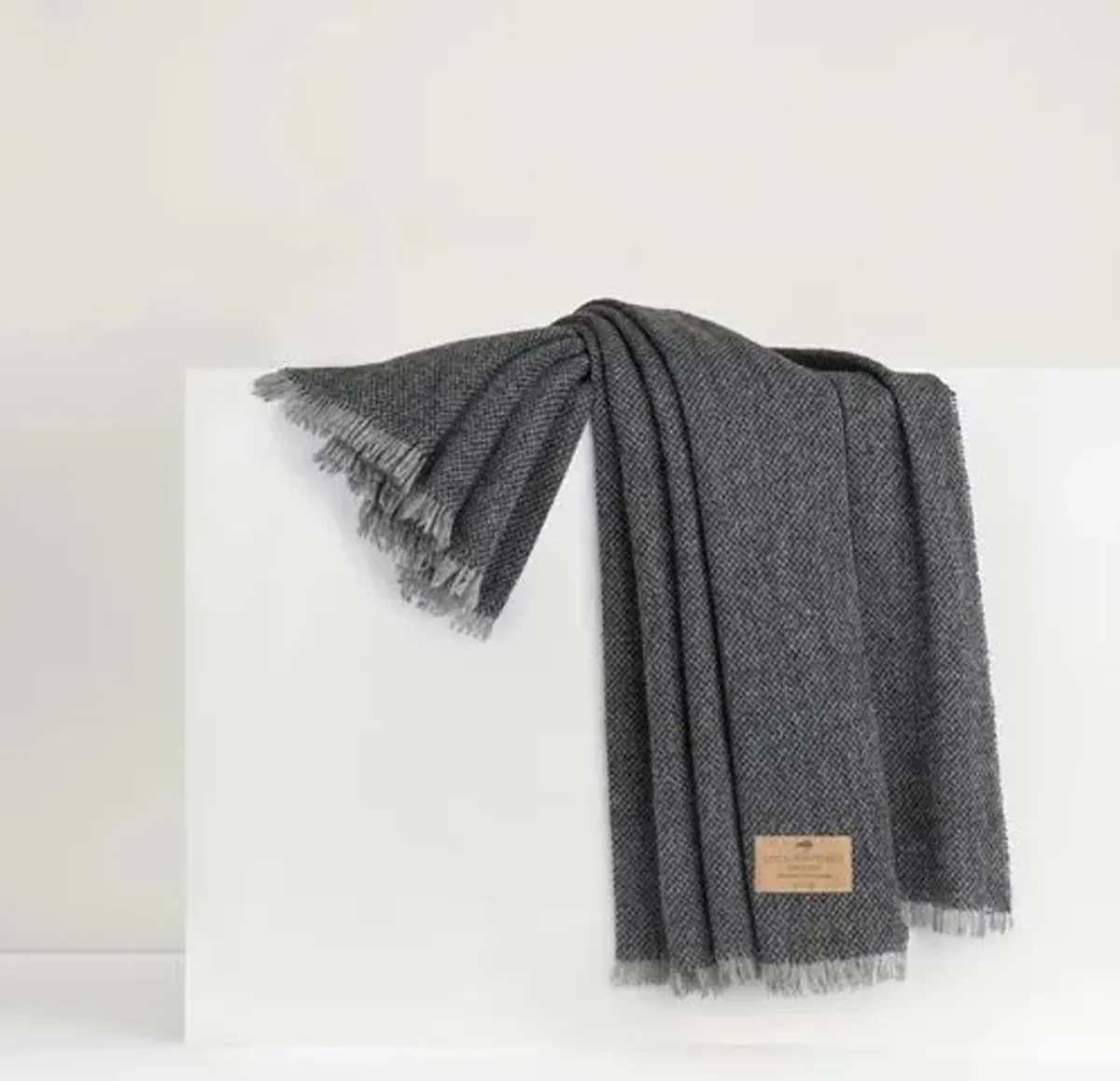 Italian Luna Cashmere Throw - Lands Downunder - Gray