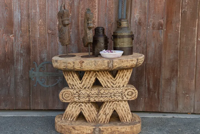 Rare Oversize Oxidize Wood Ashanti Table - de-cor - Brown