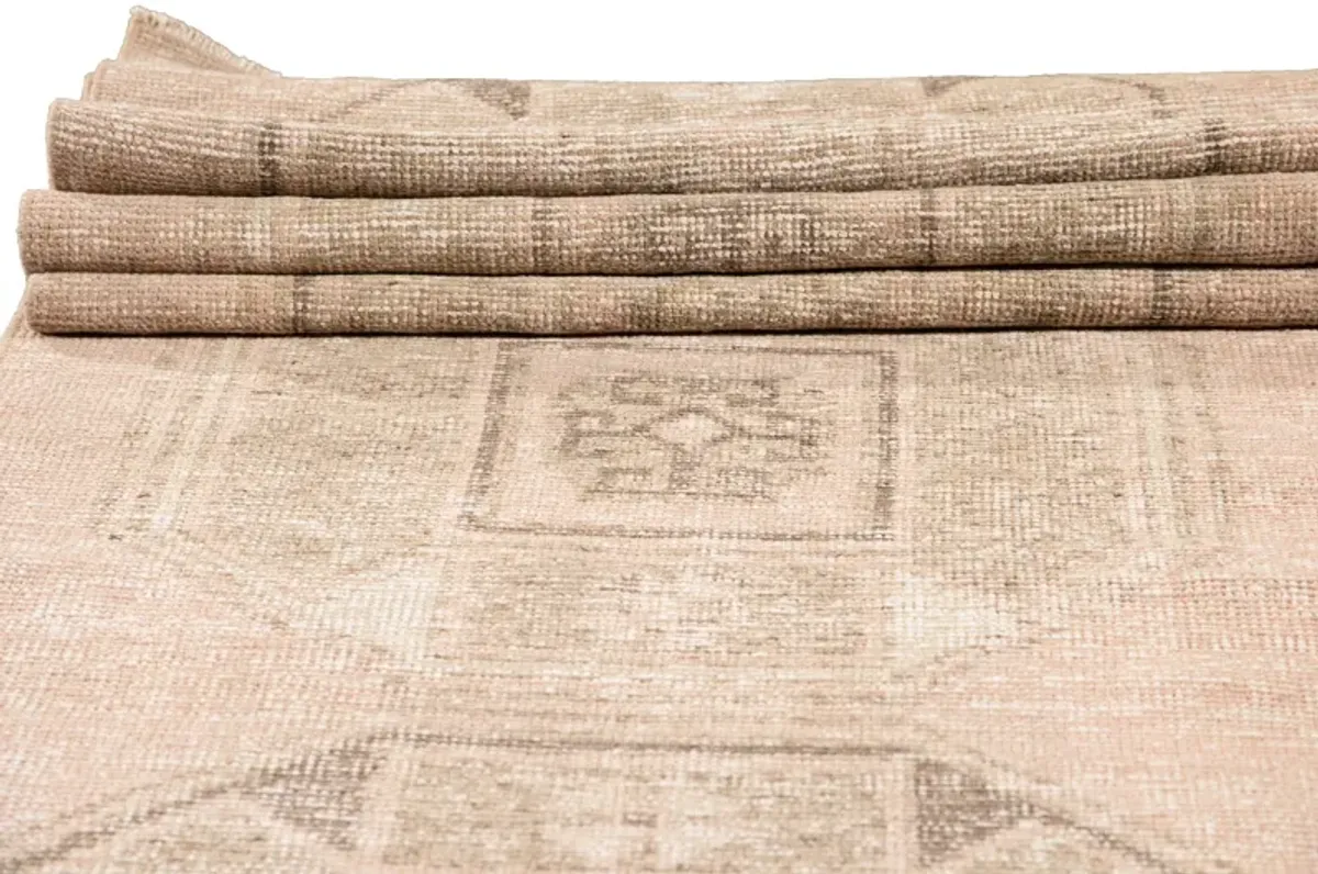 Mid-20th Century Vintage Turkish Rug - Apadana - Beige - Beige