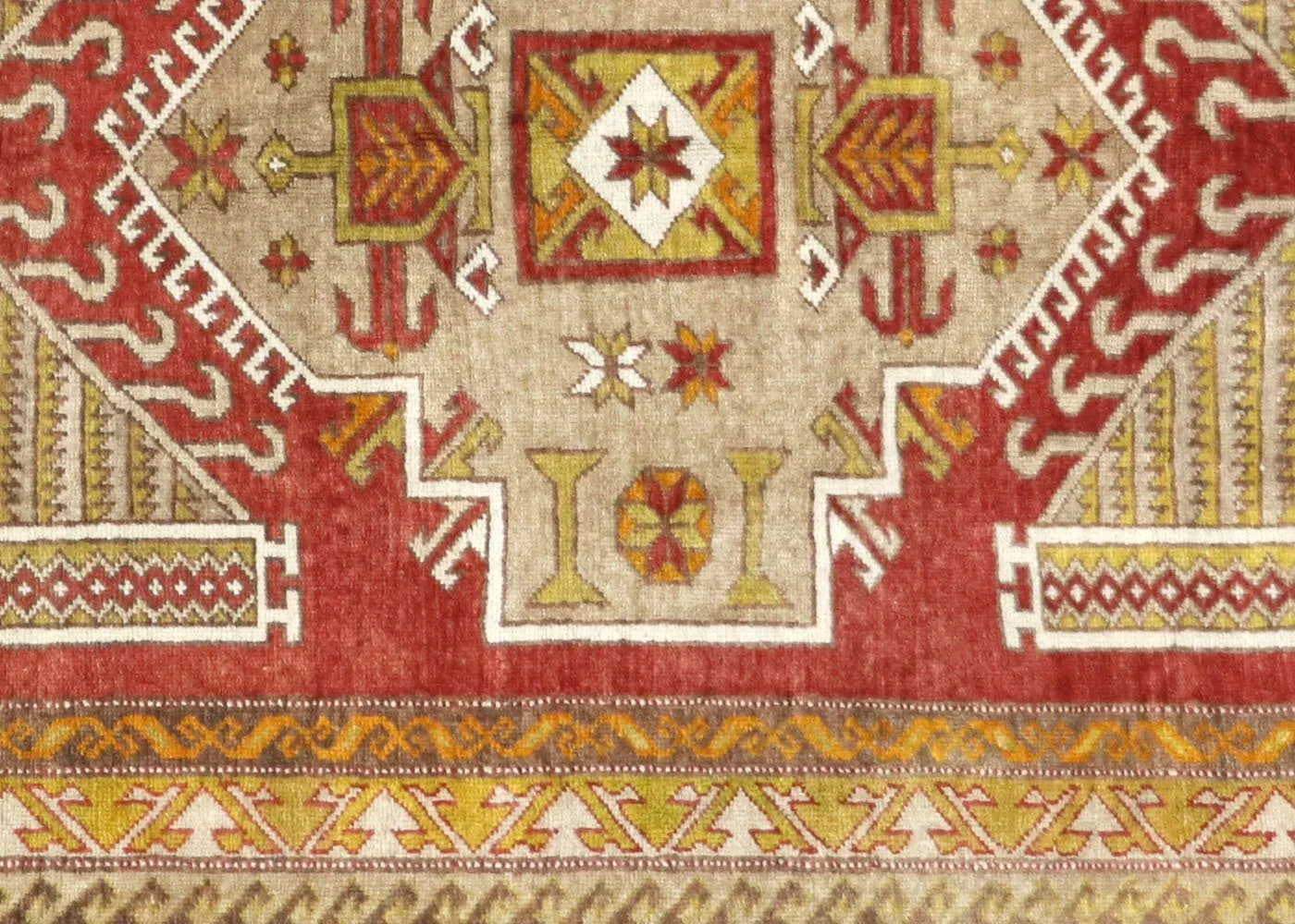 1960s Turkish Oushak Rug - 5' x 7'6" - Nalbandian - Red - Red