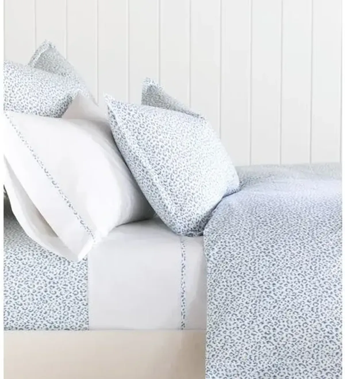 Barclay Butera - Tanner Indigo Duvet Cover - Blue