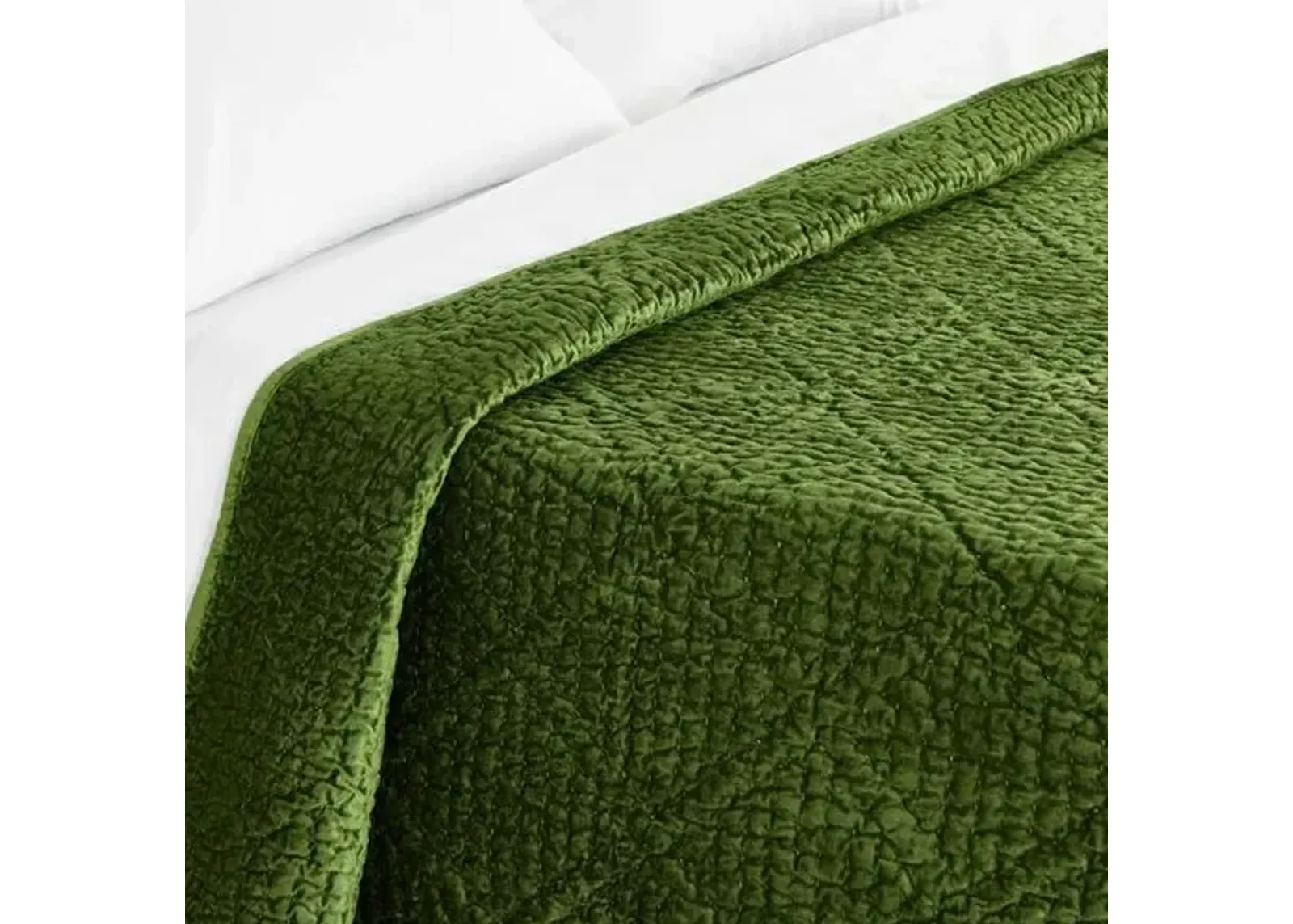 Parisienne Velvet Quilt - Evergreen - Pine Cone Hill