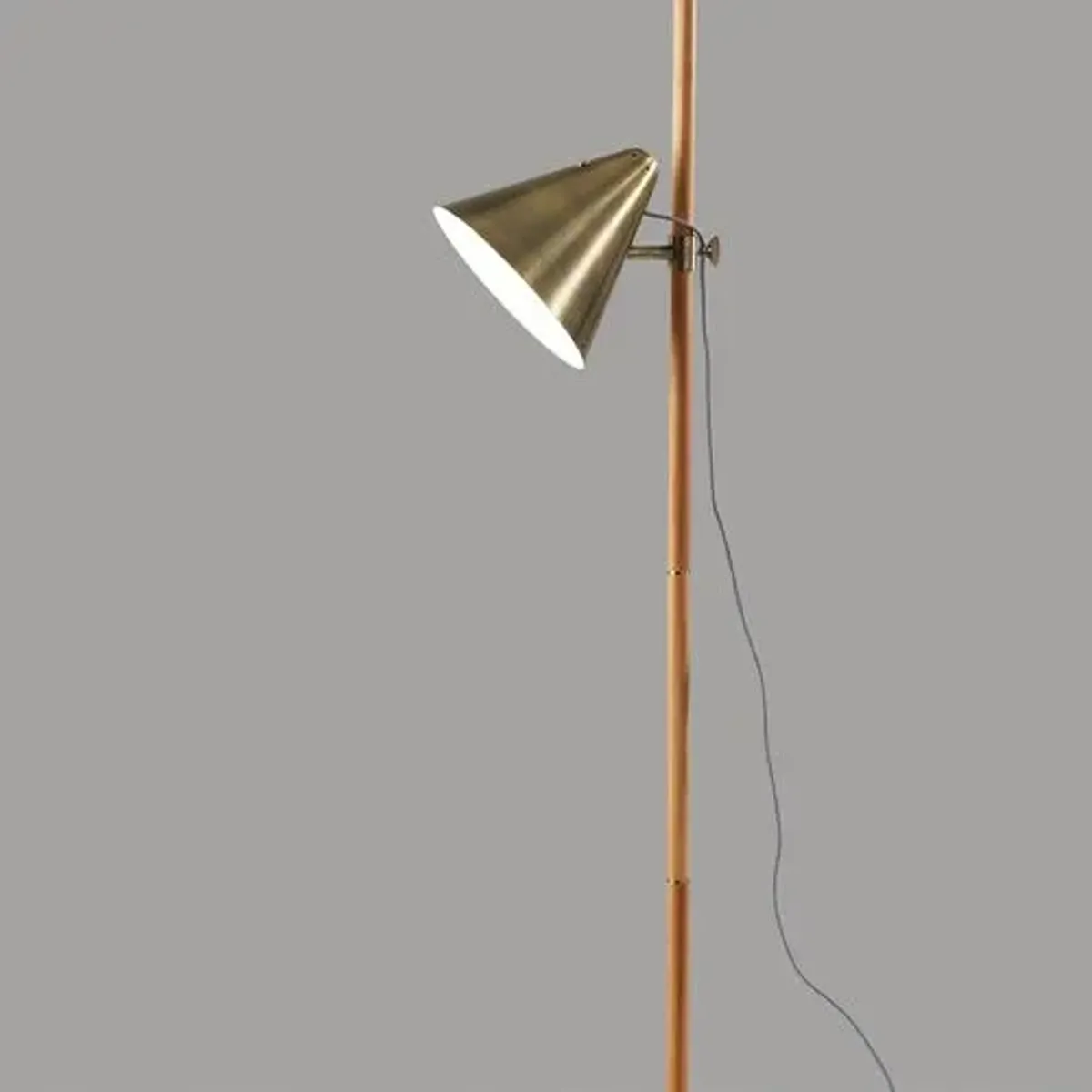 Collin Floor Lamp - Natural/Brass