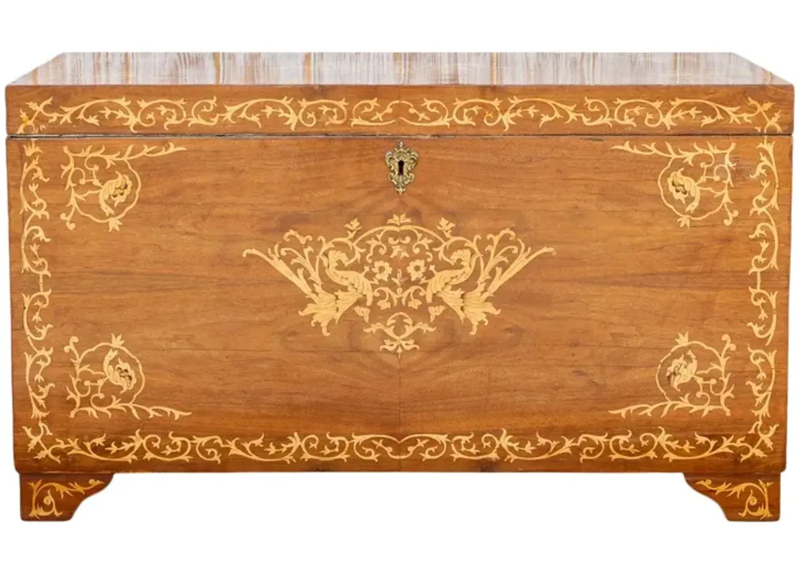 Large Walnut Marquetry Inlay Chest - de-cor - Brown