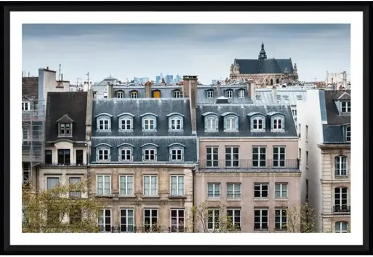 Traditional Buildings in Paris - Black