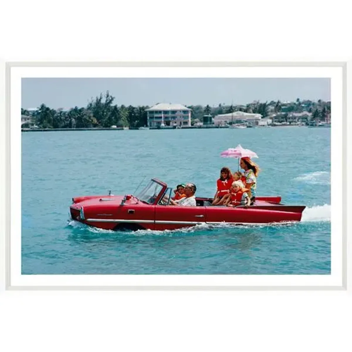 Slim Aarons - Sea Drive - White