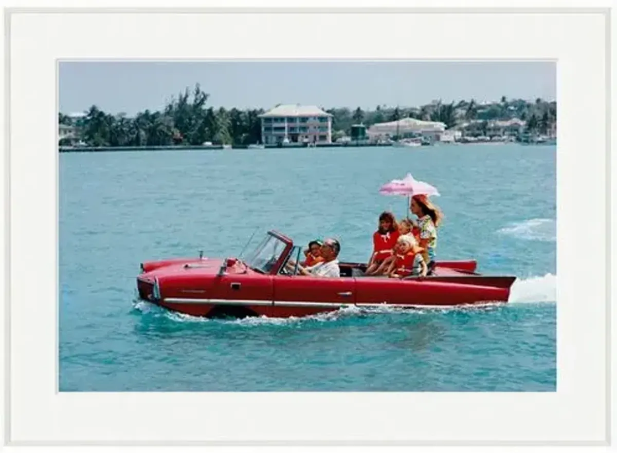 Slim Aarons - Sea Drive - White