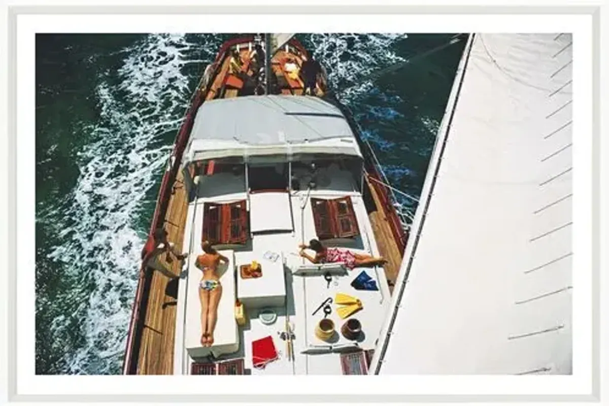 Slim Aarons - Deck Dwellers - White