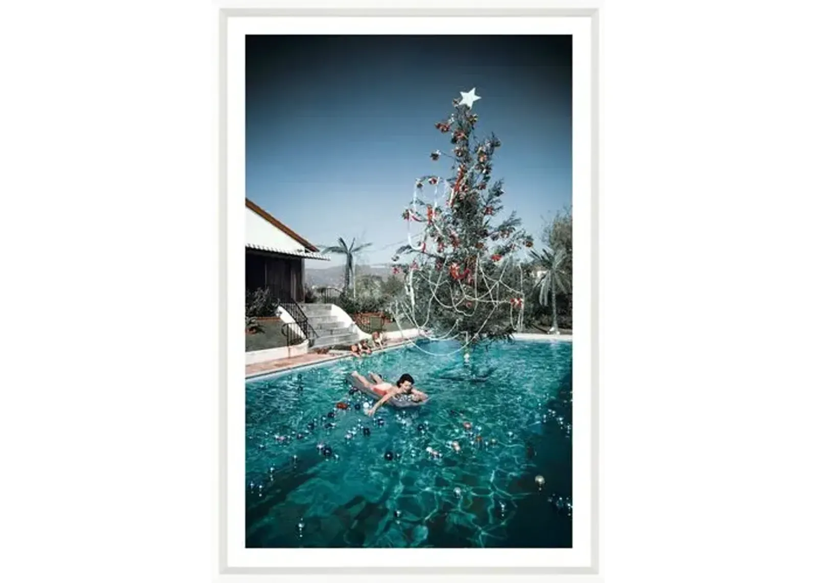 Slim Aarons - Christmas Swim 1954 - White