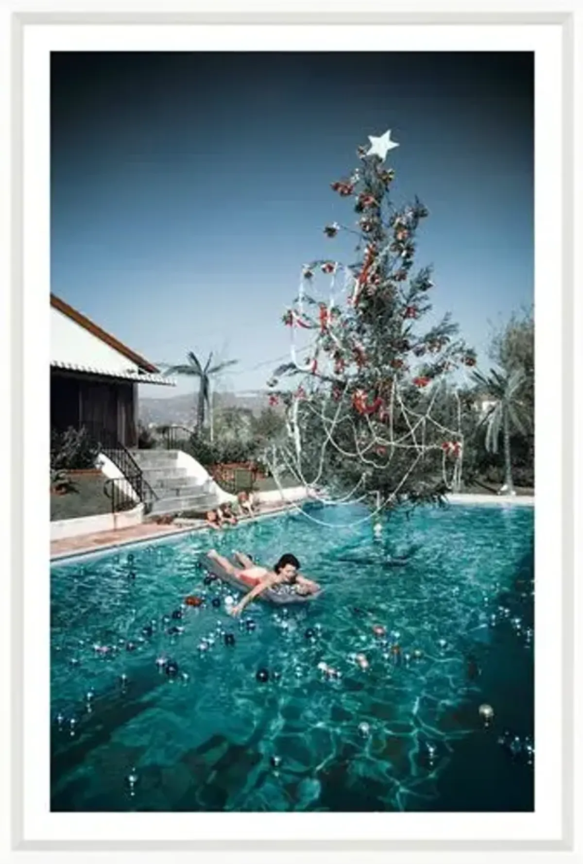 Slim Aarons - Christmas Swim 1954 - White