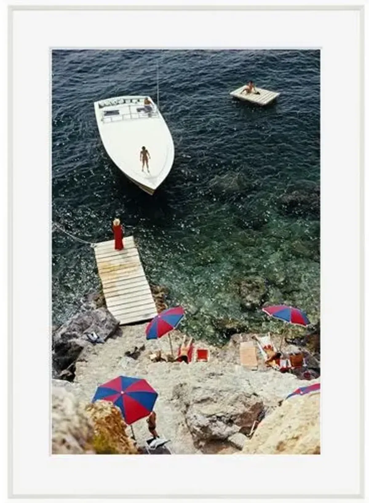 Slim Aarons - Coming Ashore - White