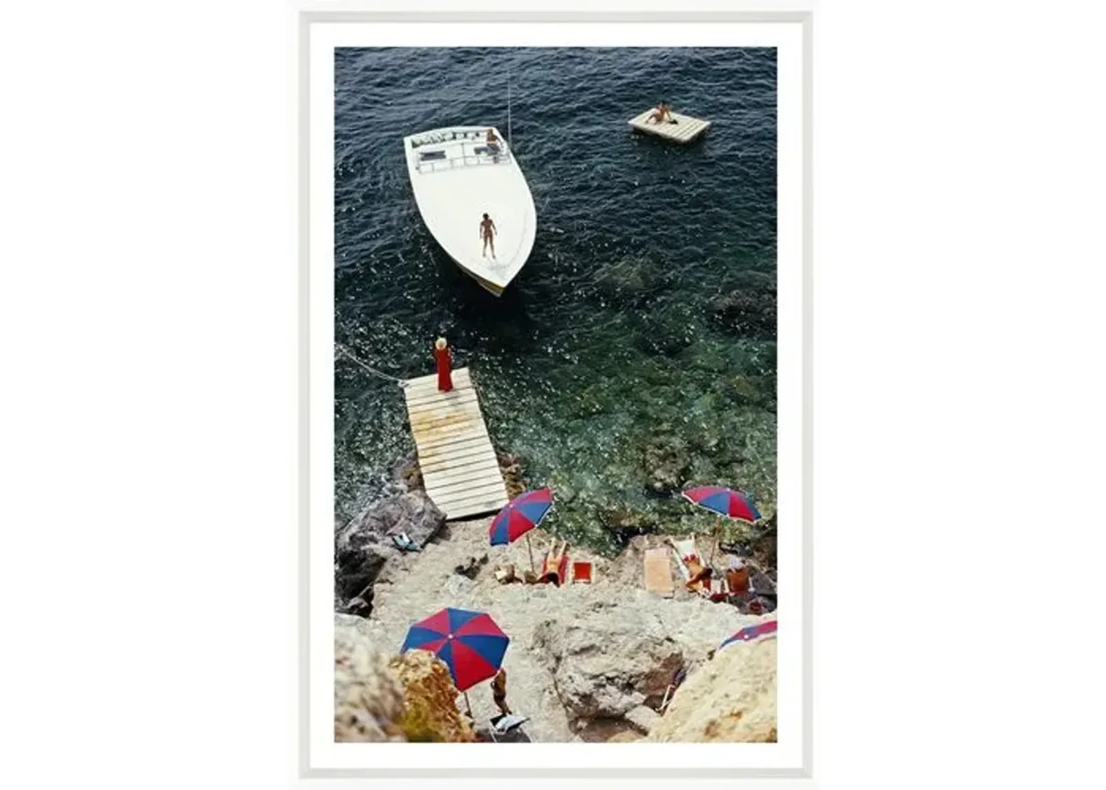 Slim Aarons - Coming Ashore - White