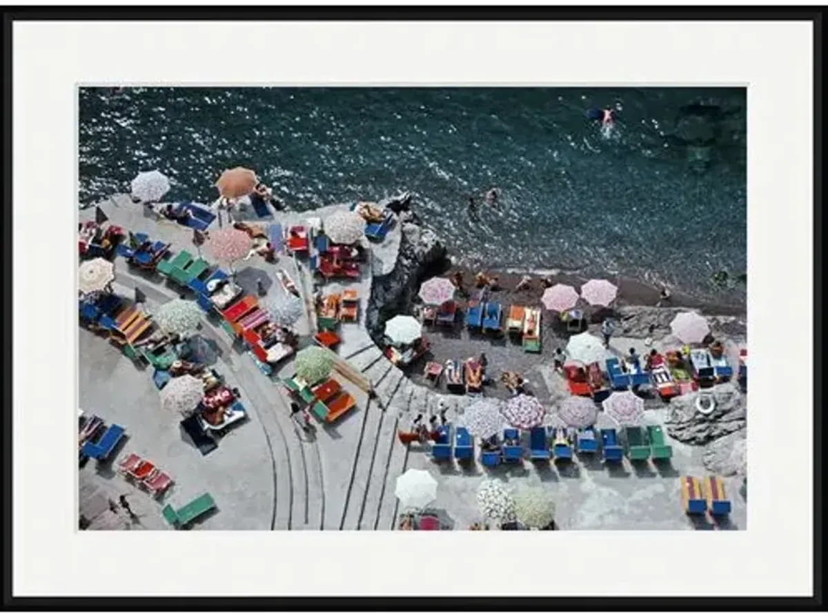 Slim Aarons - La Scogliera Beach - Black