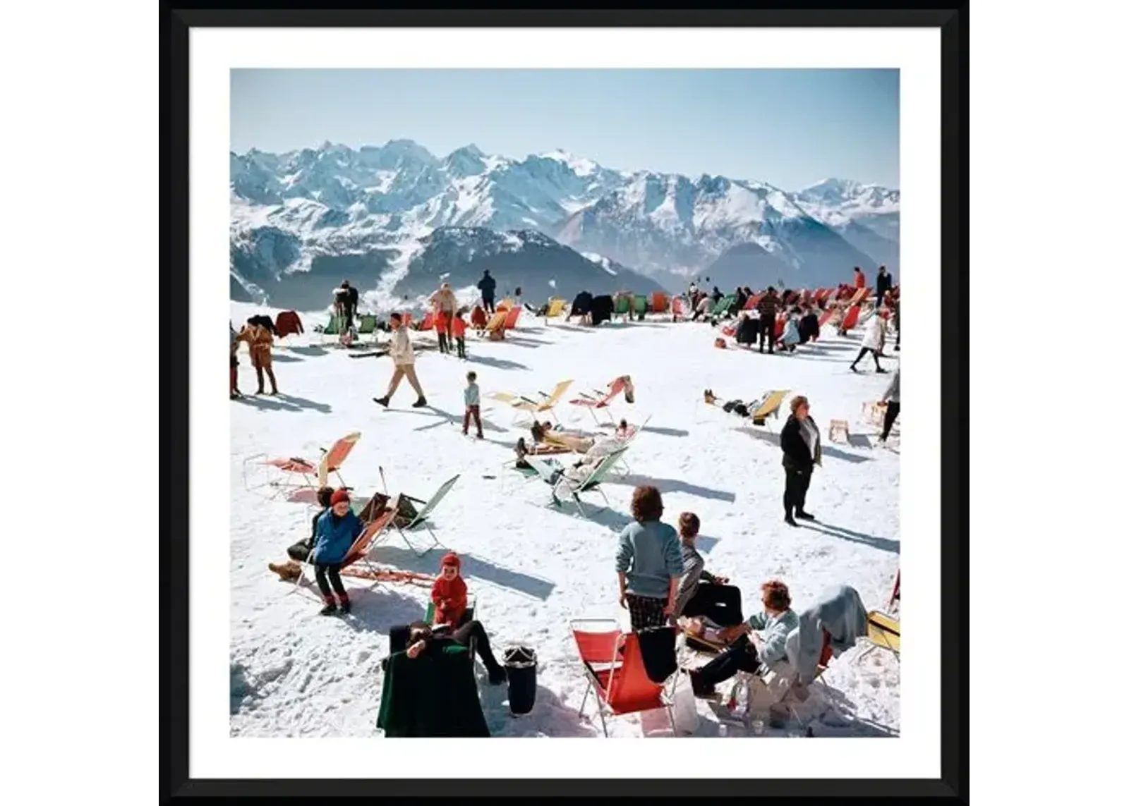 Slim Aarons - Verbier Vacation - Black