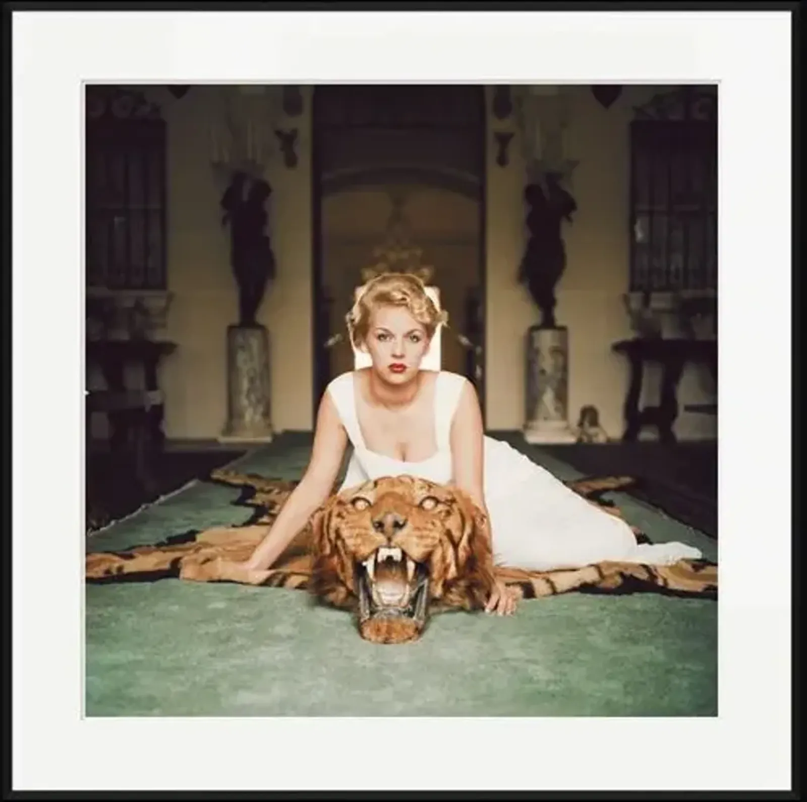 Slim Aarons - Beauty and the Beast 1959 - Black