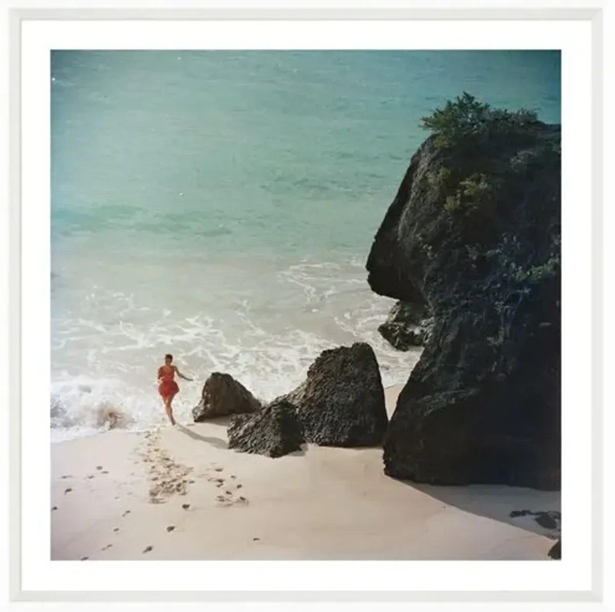 Slim Aarons - Bermuda Beach 1957 - White