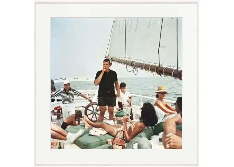 Slim Aarons - Black Pearl Trippers 1959 - White