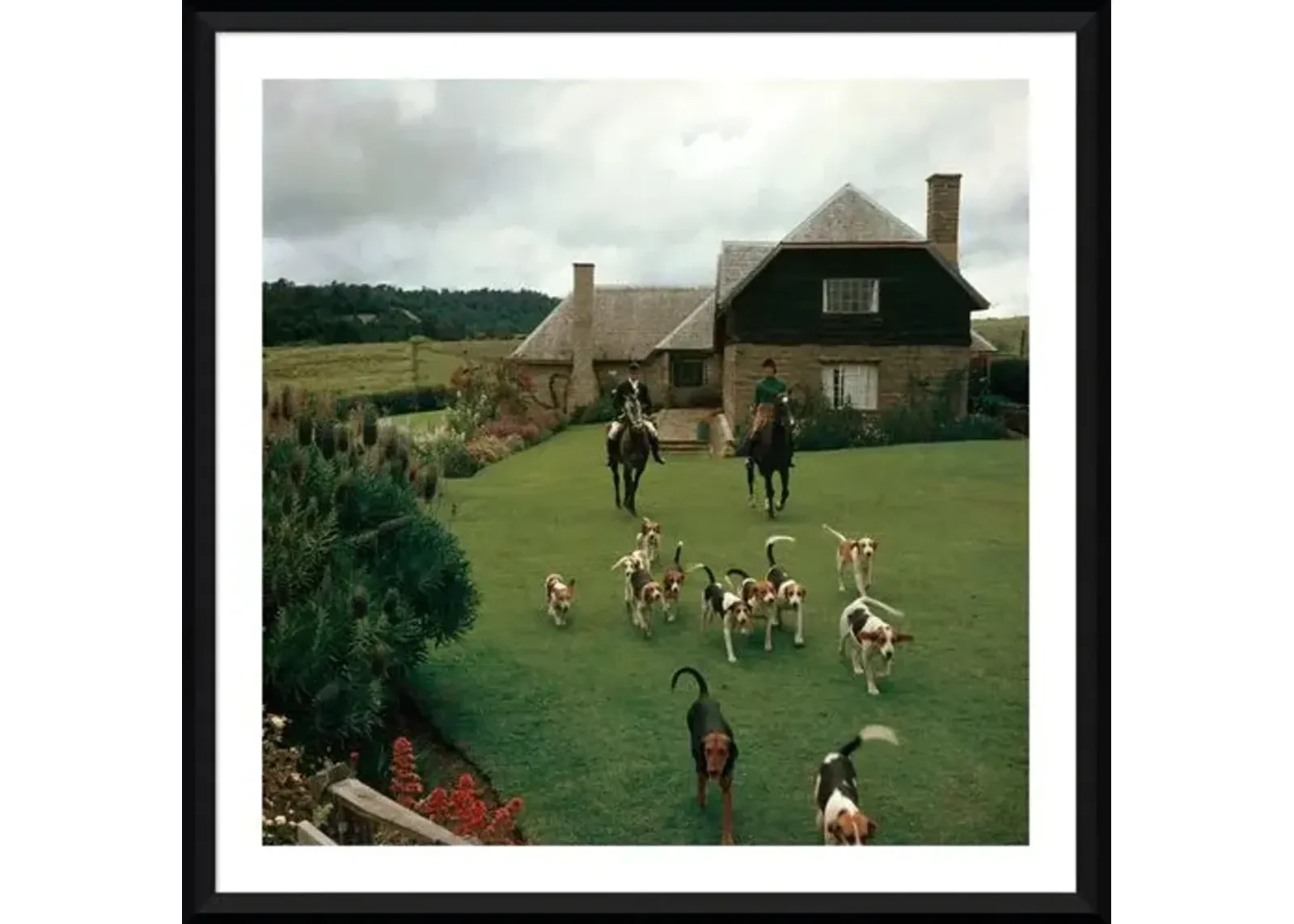 Slim Aarons - Masons in Kenya - Black