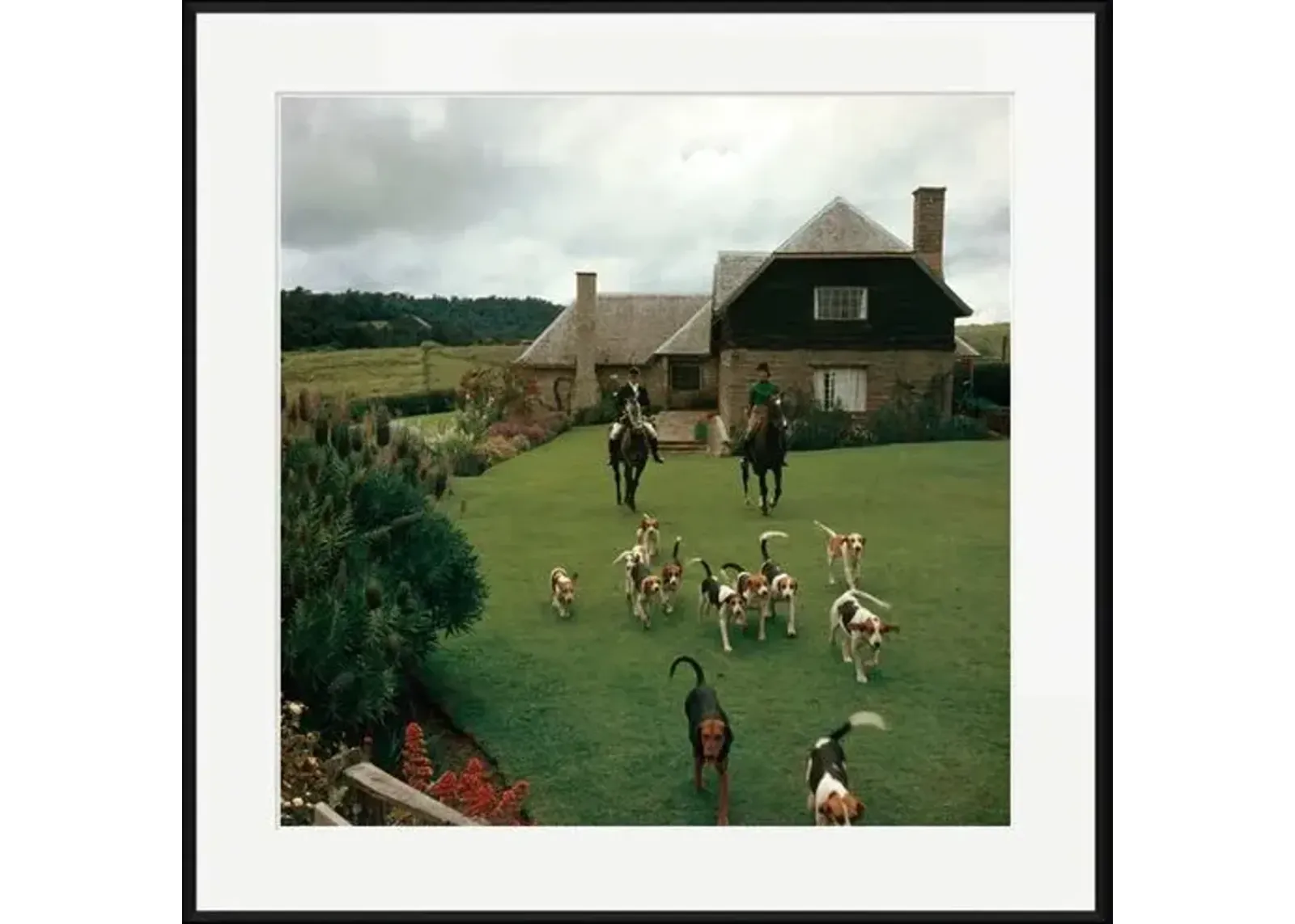 Slim Aarons - Masons in Kenya - Black