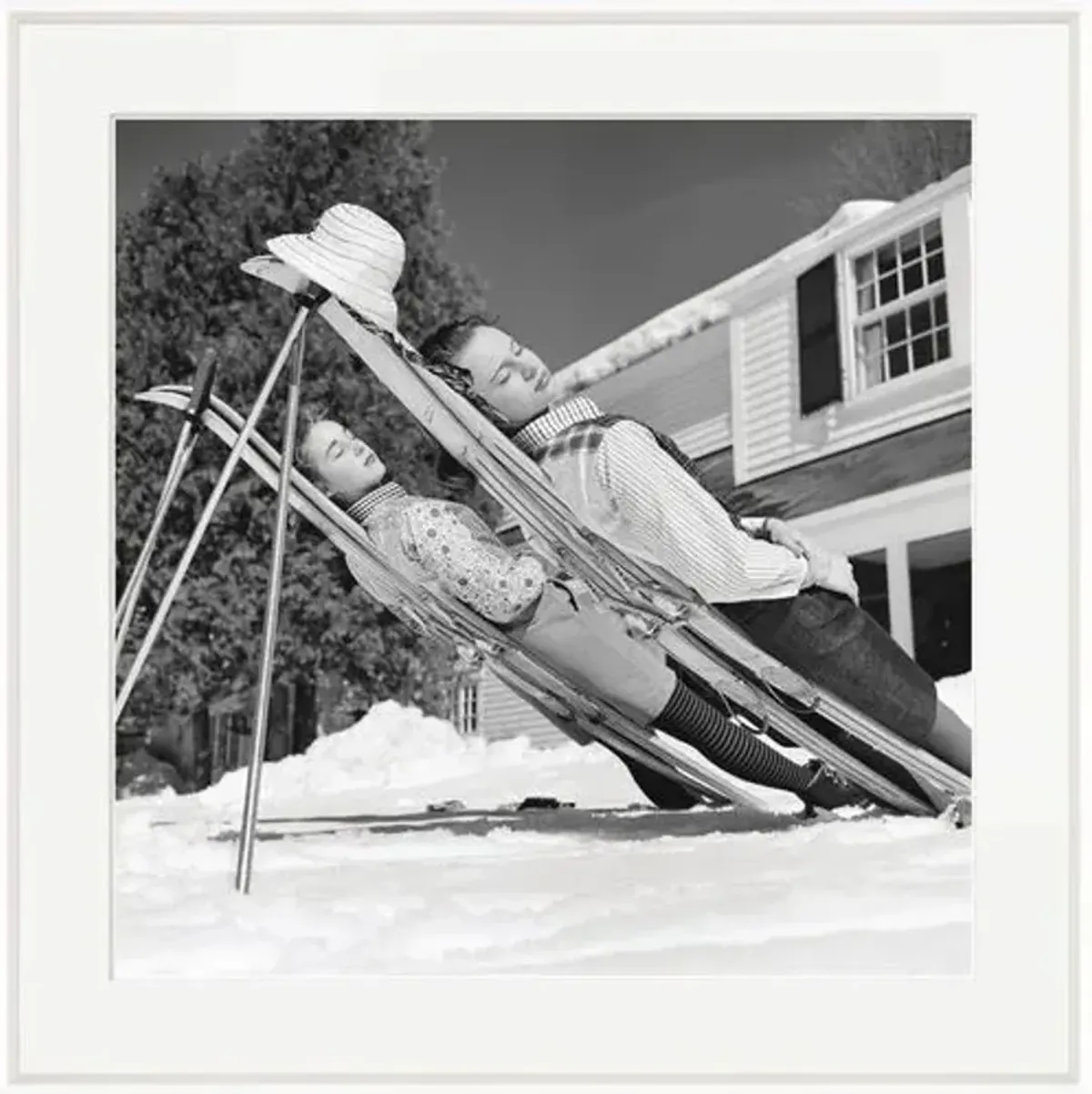 Slim Aarons - New England Skiing - White