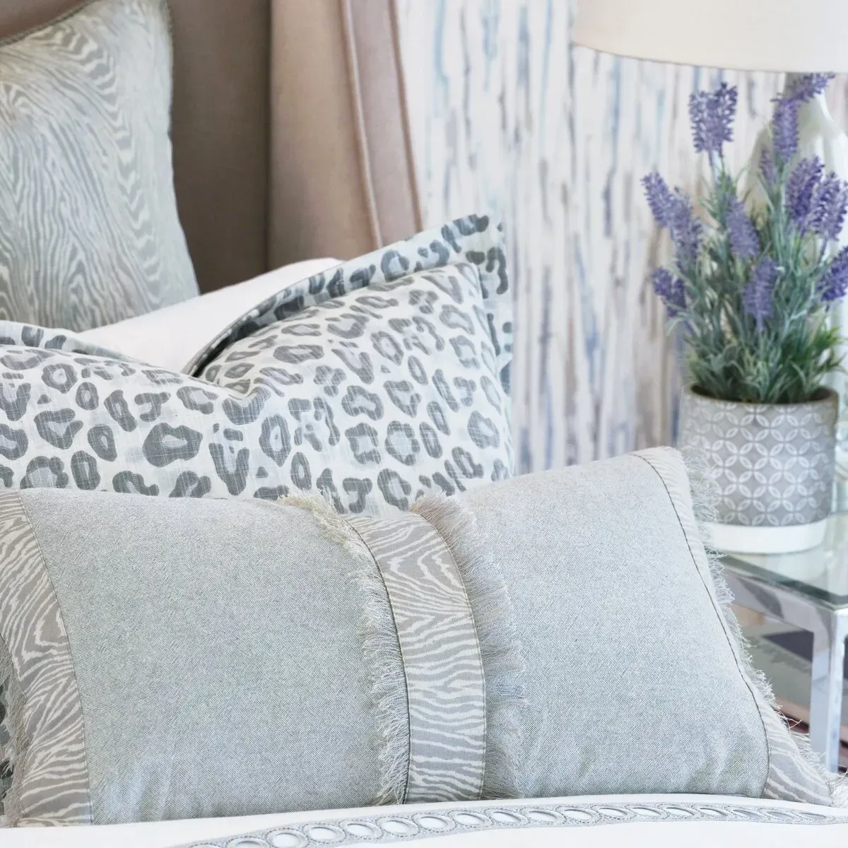 Liesl Floral Comforter, Blue