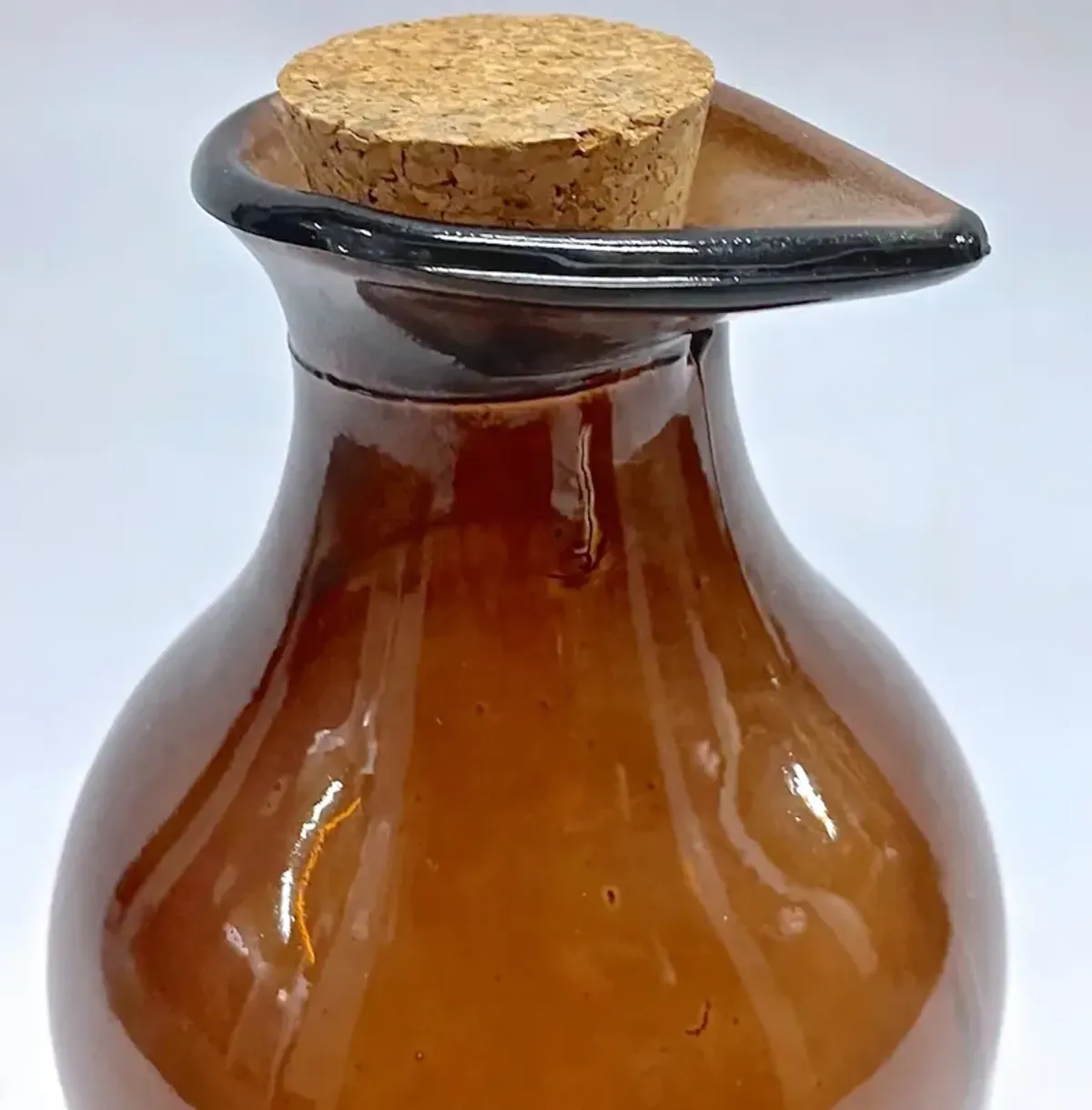 Brown Glass Beaker Bottle With Cork - Vermilion Designs